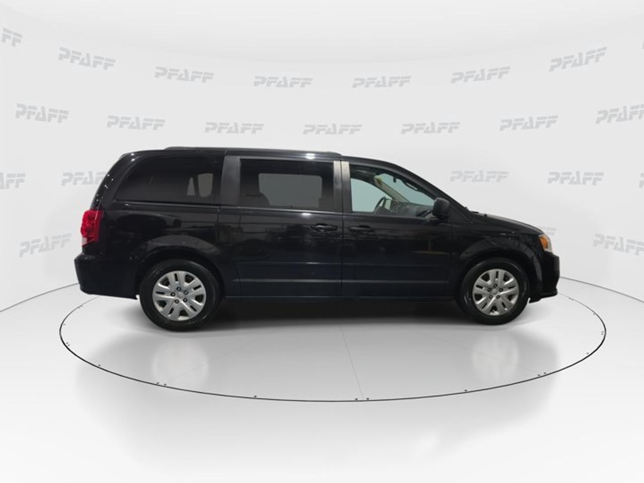 2016 Dodge Grand Caravan AVP/SE Photo