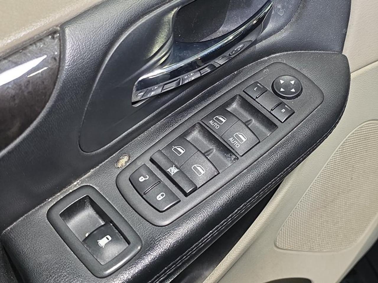 2016 Dodge Grand Caravan AVP/SE Photo