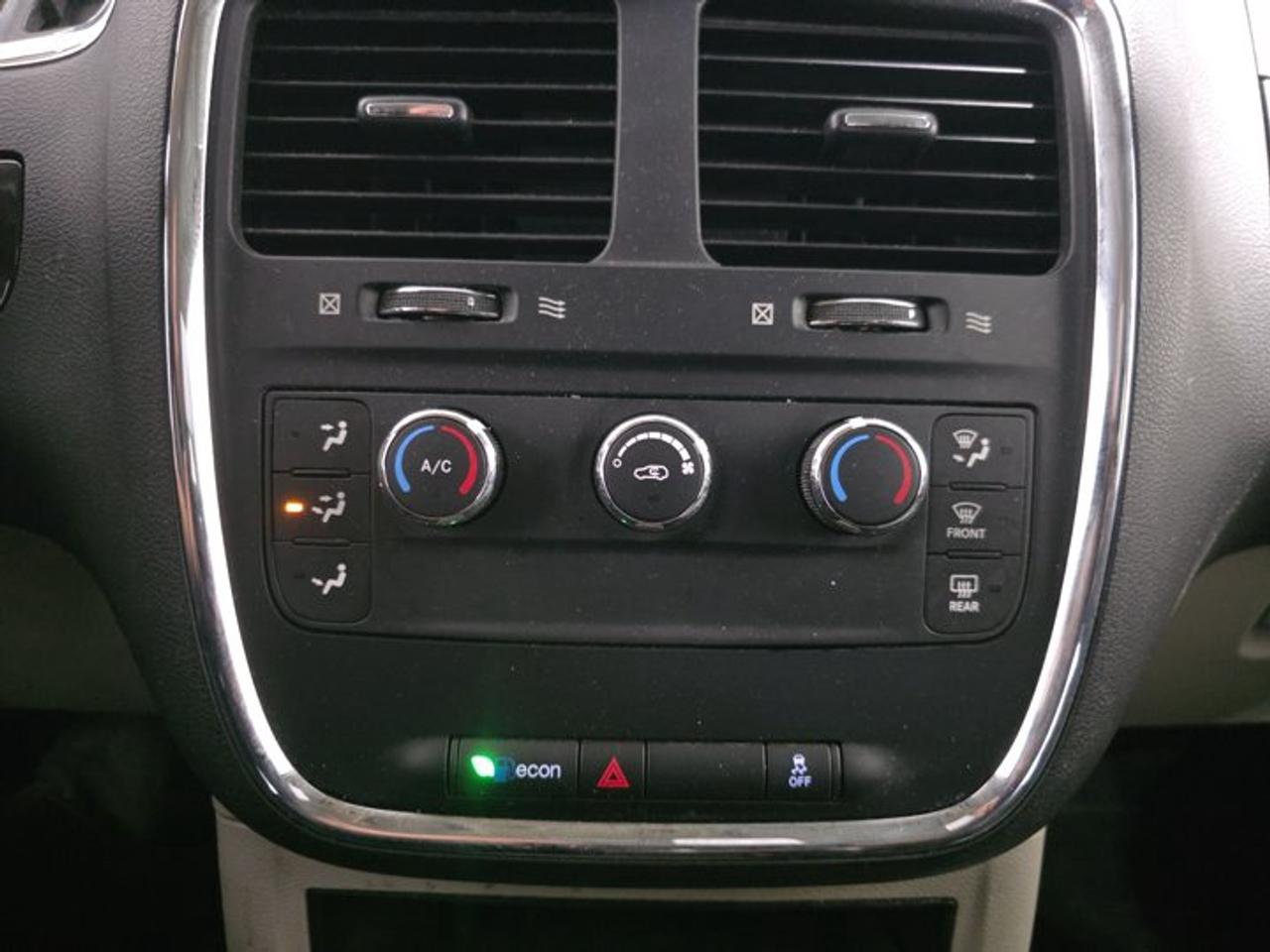 2016 Dodge Grand Caravan AVP/SE Photo