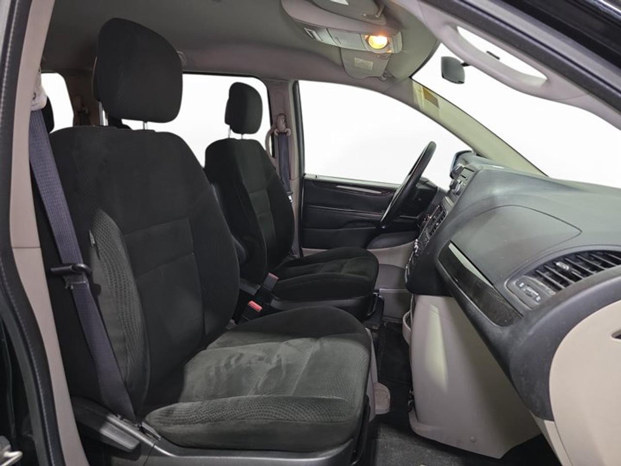 2016 Dodge Grand Caravan AVP/SE Photo