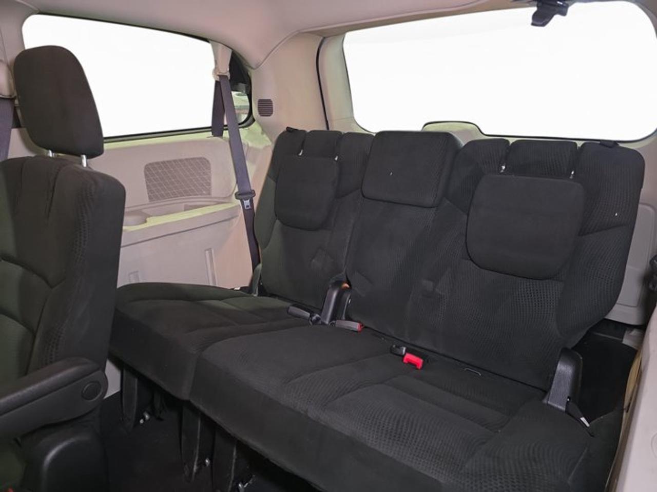 2016 Dodge Grand Caravan AVP/SE Photo