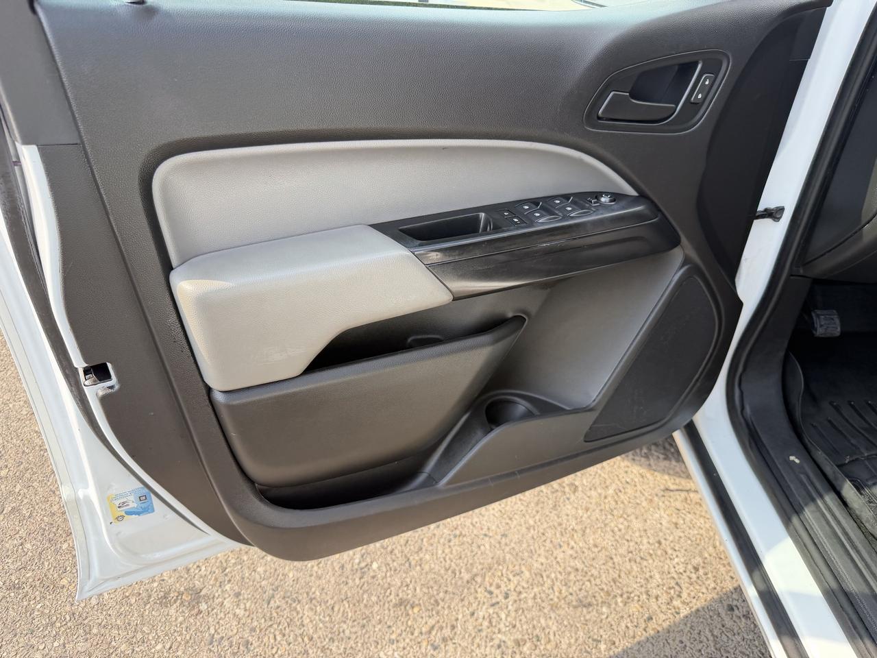 2018 Chevrolet Colorado 4WD | Crew Cab | Clean CARFAX Photo
