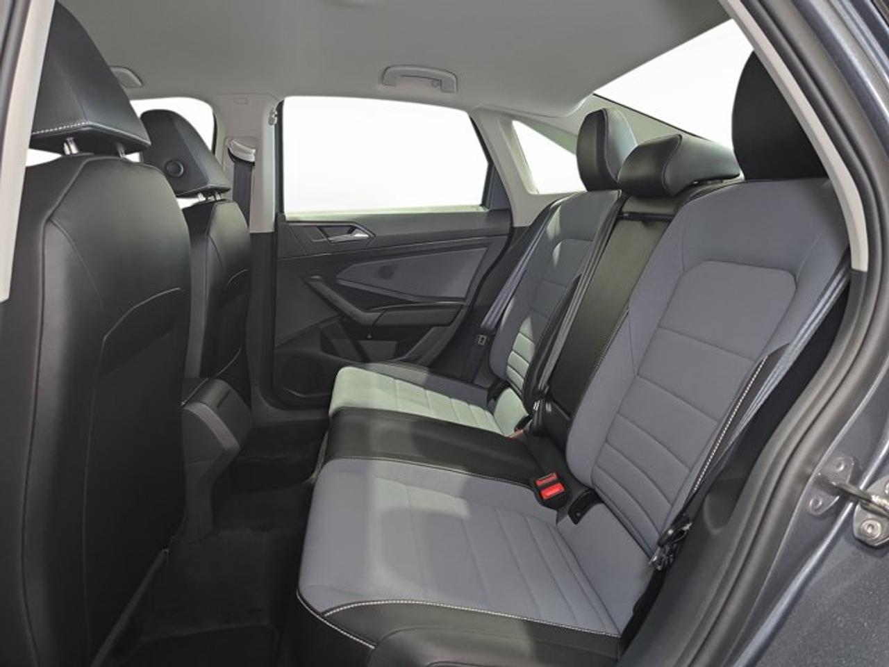 2025 Volkswagen Jetta 1.5T SE Photo