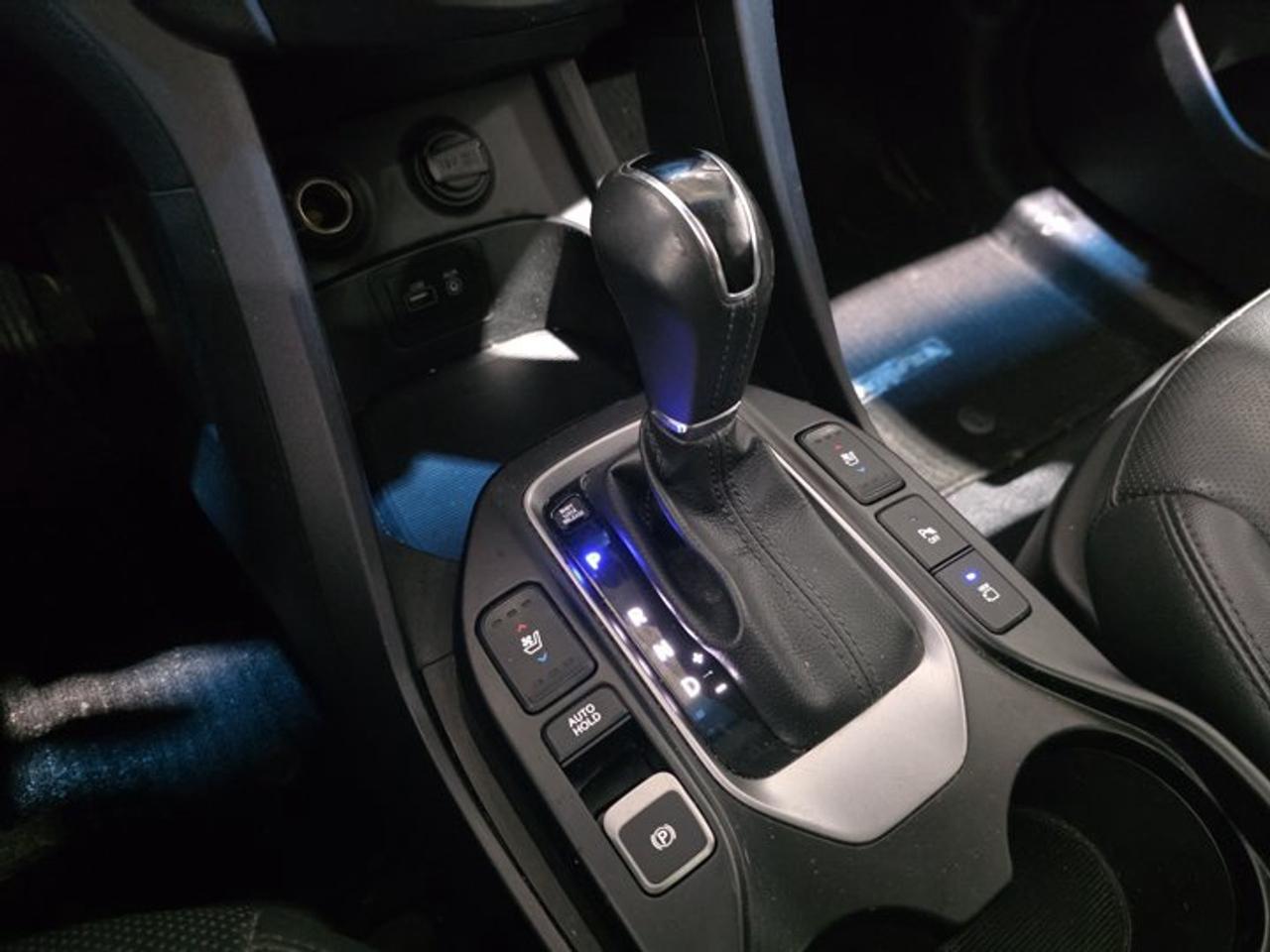 2017 Hyundai Santa Fe Sport 2.0T Photo