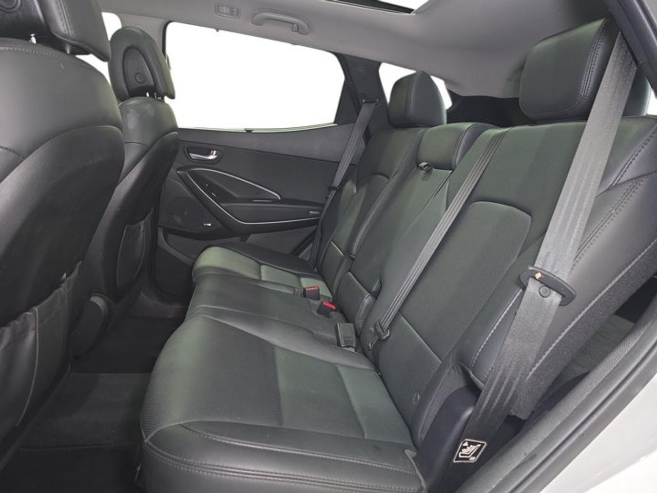 2017 Hyundai Santa Fe Sport 2.0T Photo