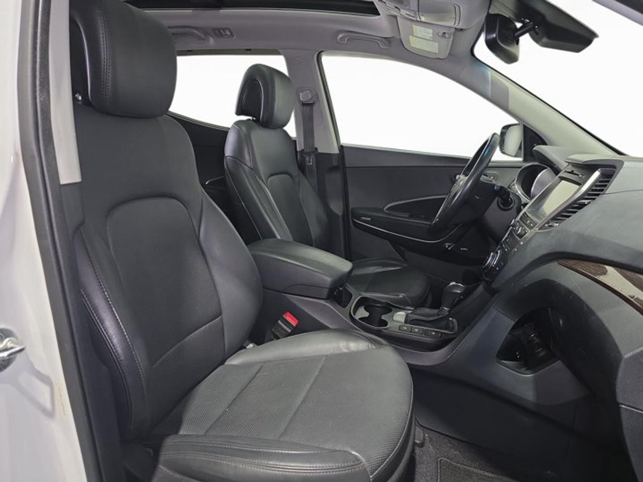 2017 Hyundai Santa Fe Sport 2.0T Photo