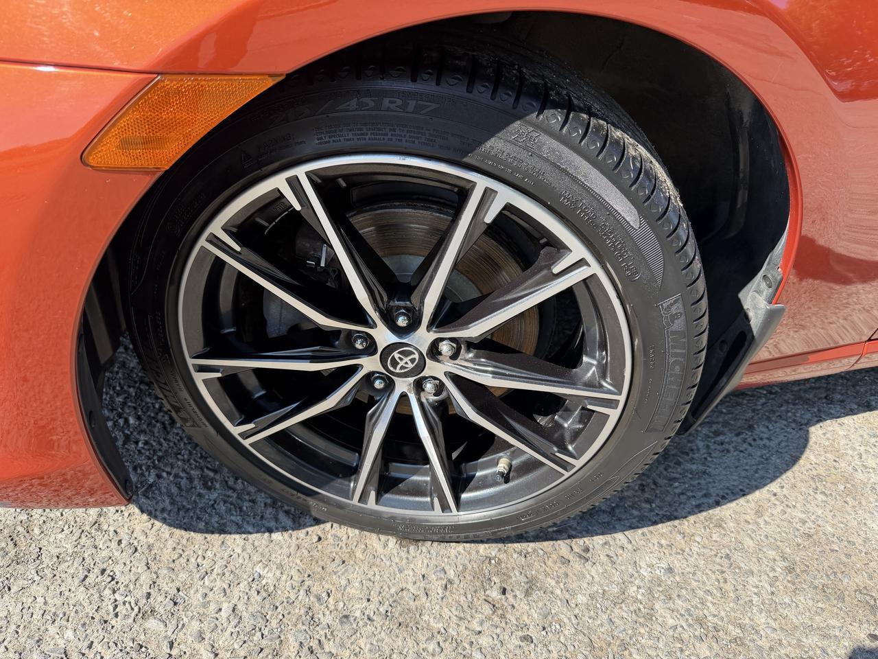 2017 Toyota 86 Base Photo