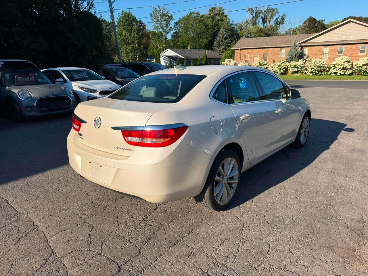 2015 Buick Verano 4dr Sdn w/1SD Photo