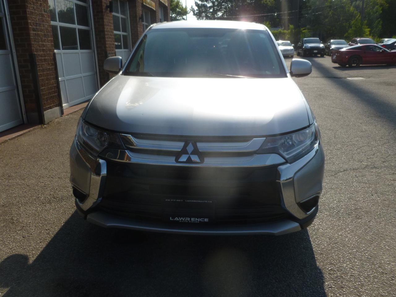 2018 Mitsubishi Outlander ES AWC Photo