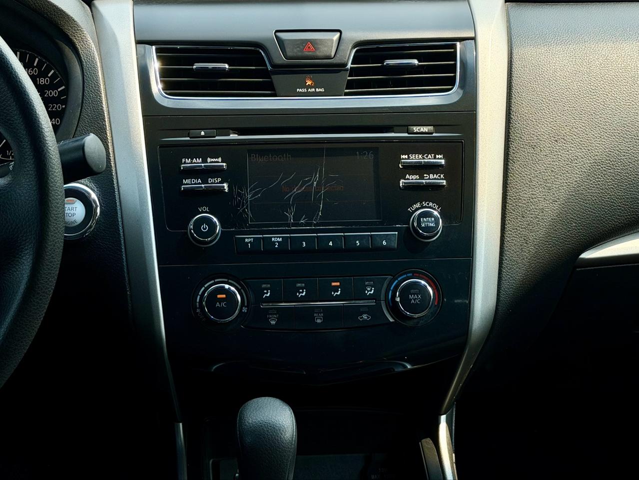 2015 Nissan Altima FINANCING AVAILABLE Photo13