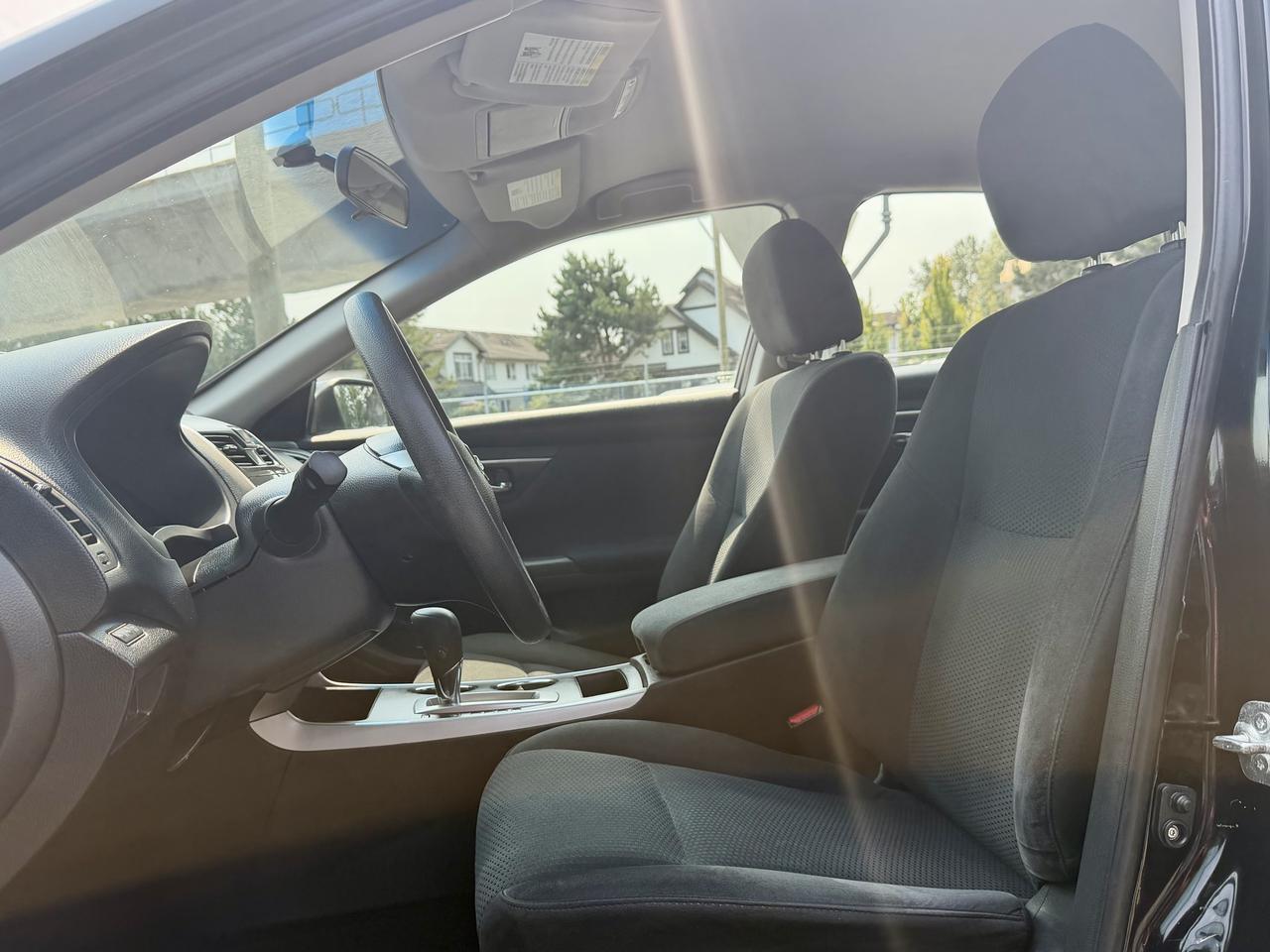 2015 Nissan Altima FINANCING AVAILABLE Photo9
