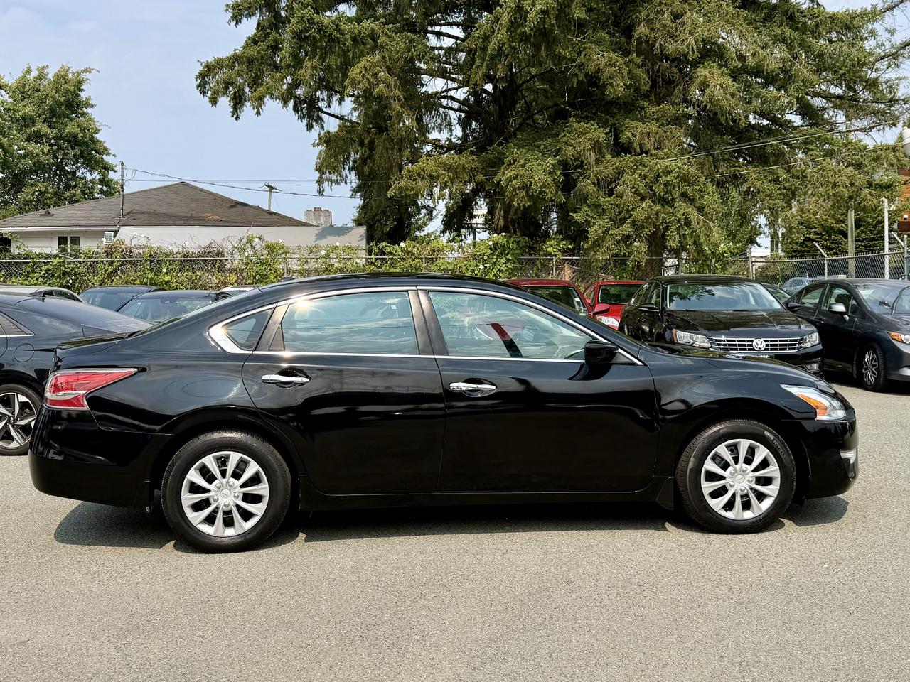 2015 Nissan Altima FINANCING AVAILABLE Photo4