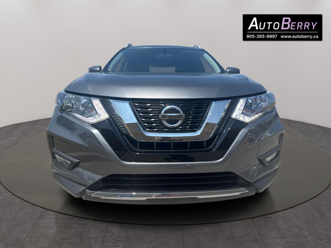 2018 Nissan Rogue AWD SV Photo2