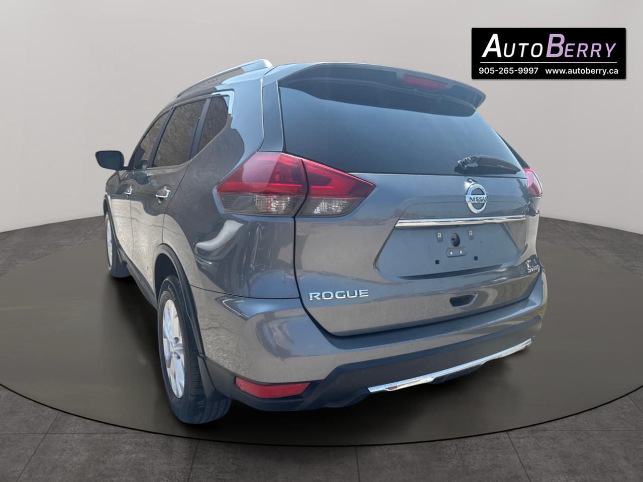2018 Nissan Rogue AWD SV Photo