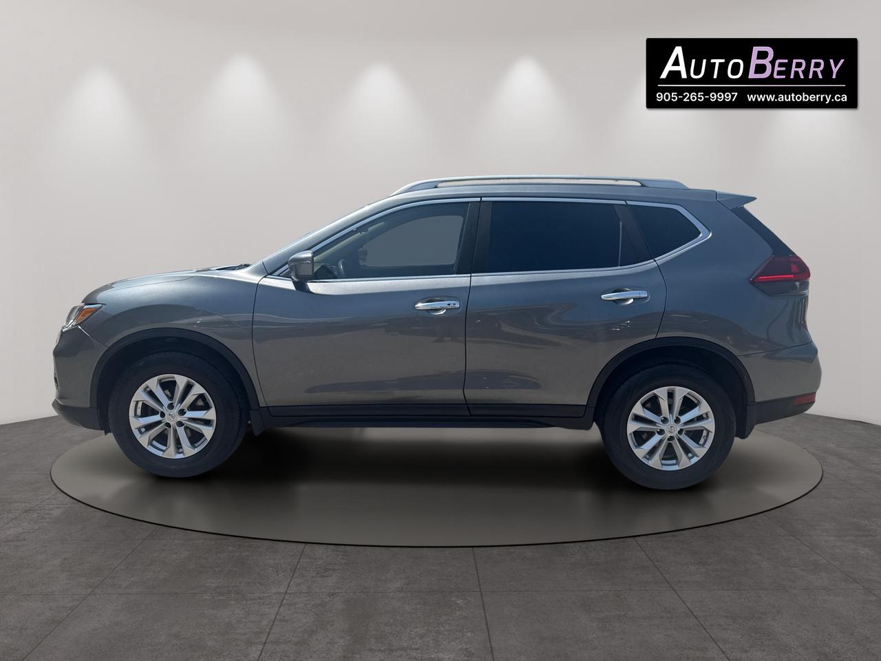 2018 Nissan Rogue AWD SV Photo