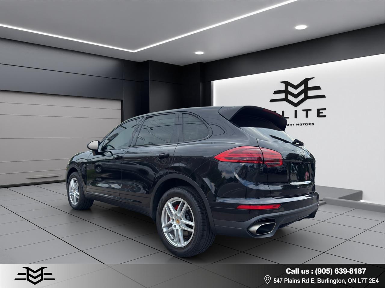 2016 Porsche Cayenne AWD - Navigation - Leather - Sunroof !! Photo4