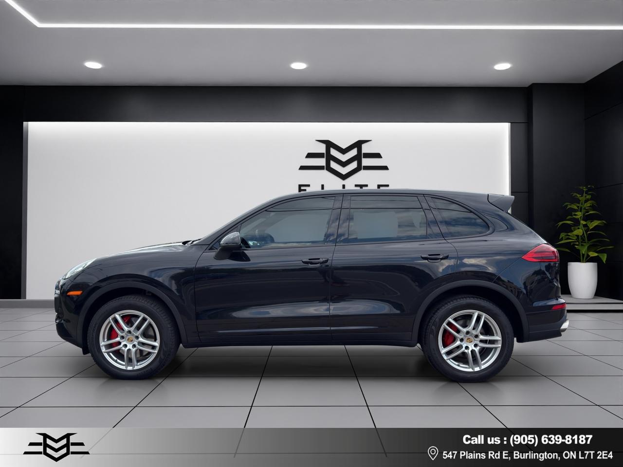 2016 Porsche Cayenne AWD - Navigation - Leather - Sunroof !! Photo3