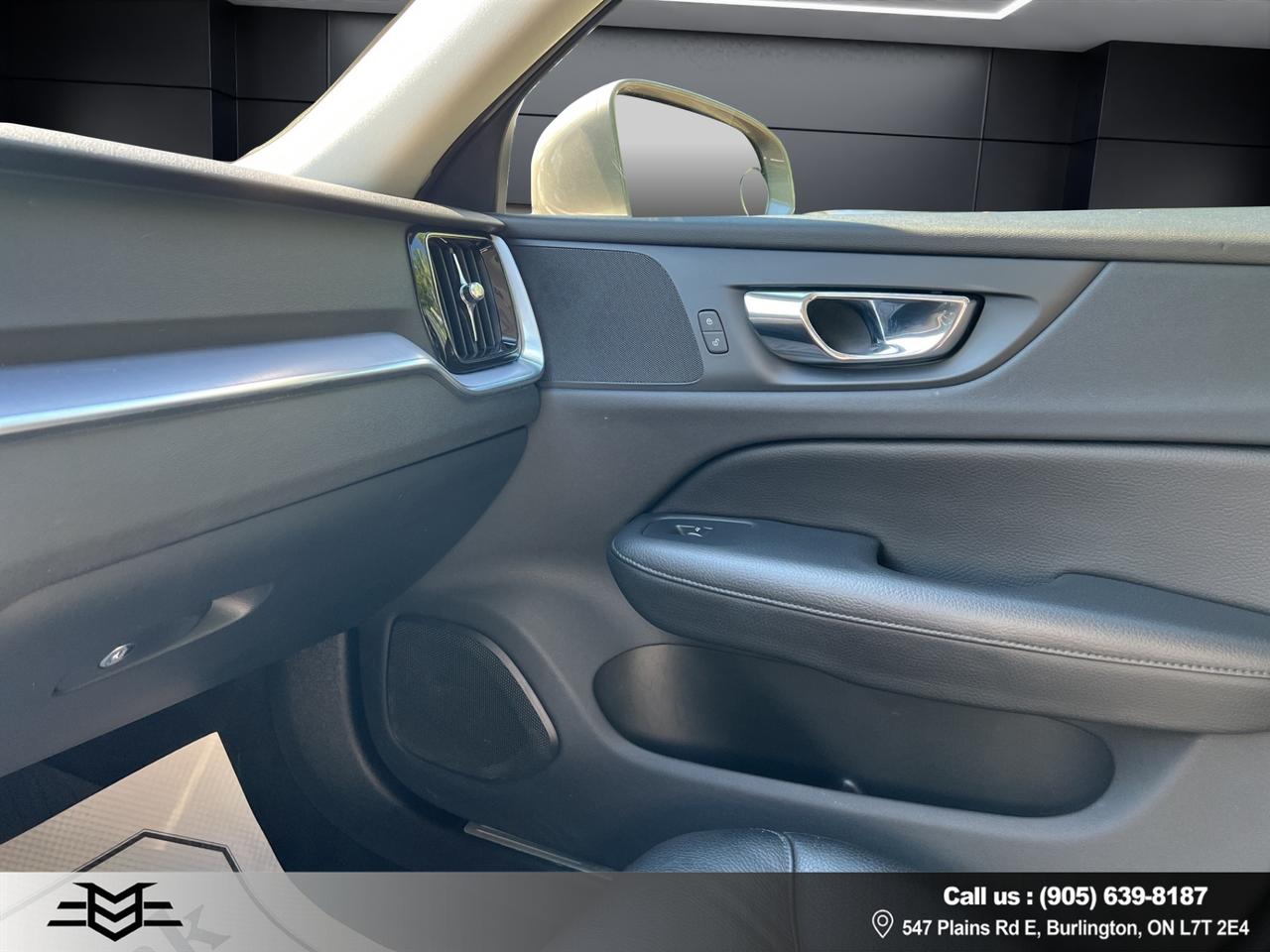 2019 Volvo S60 T6 AWD Momentum - Navigation - Leather !!! Photo