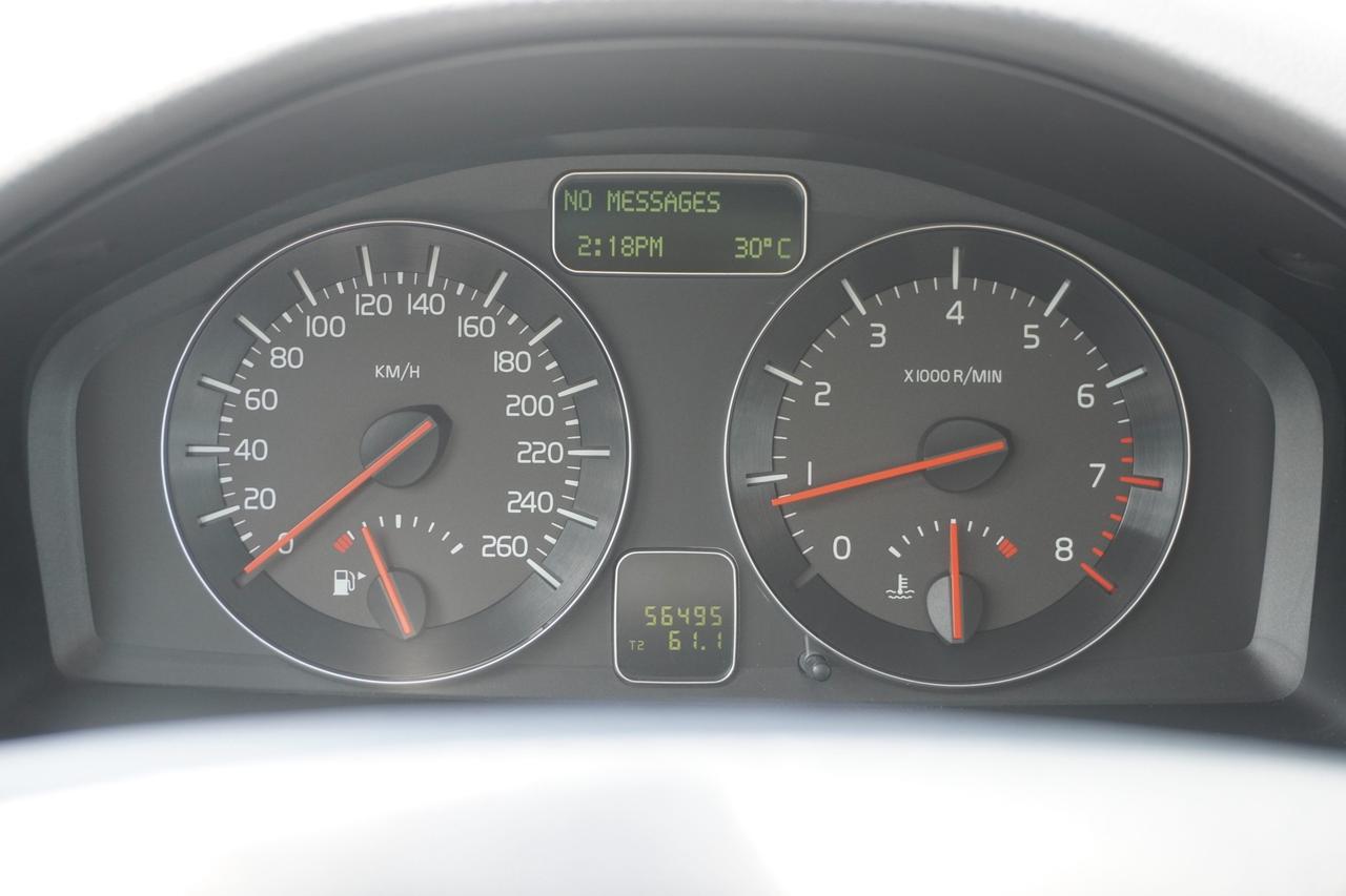 2010 Volvo C70 RARE / 1 OWNER / ULTRA LOW KM'S / MANUAL / NO ACCIDENTS / LOCAL Photo