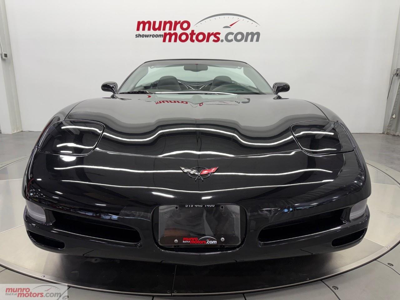 2004 Chevrolet Corvette 2dr Convertible Photo
