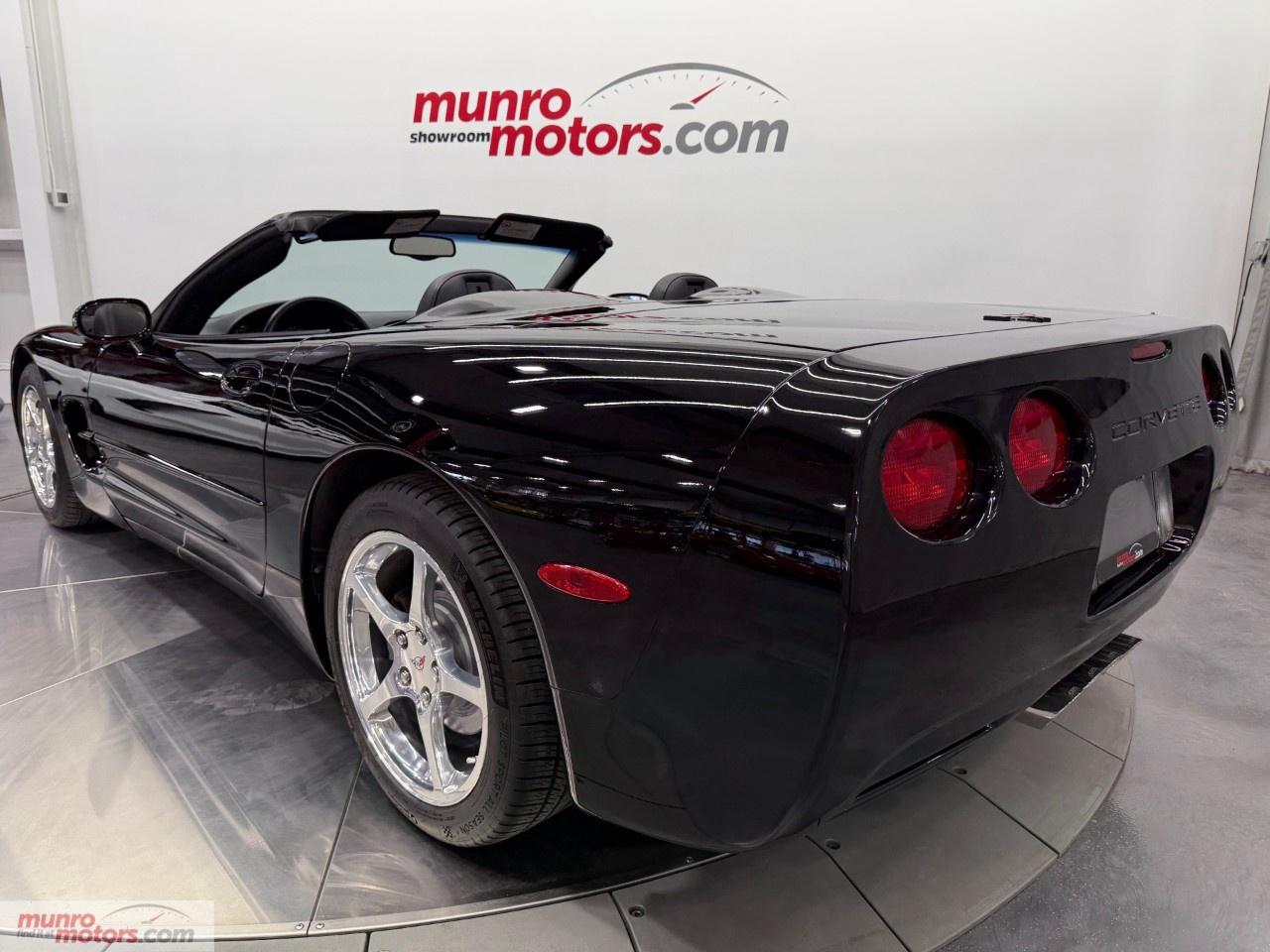 2004 Chevrolet Corvette 2dr Convertible Photo