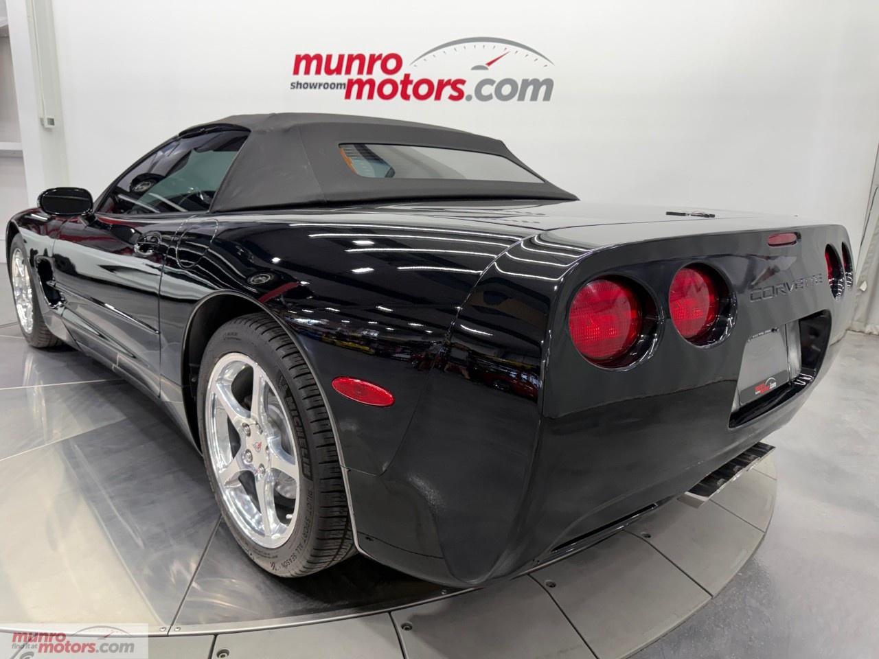 2004 Chevrolet Corvette 2dr Convertible Photo