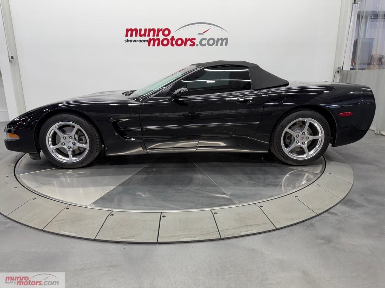 2004 Chevrolet Corvette 2dr Convertible Photo