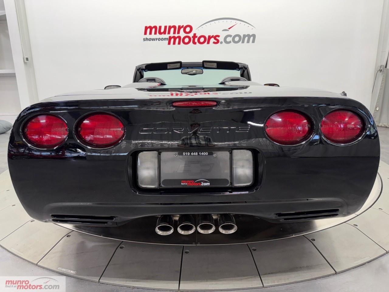 2004 Chevrolet Corvette 2dr Convertible Photo
