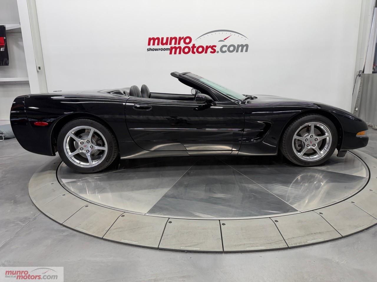 2004 Chevrolet Corvette 2dr Convertible Photo