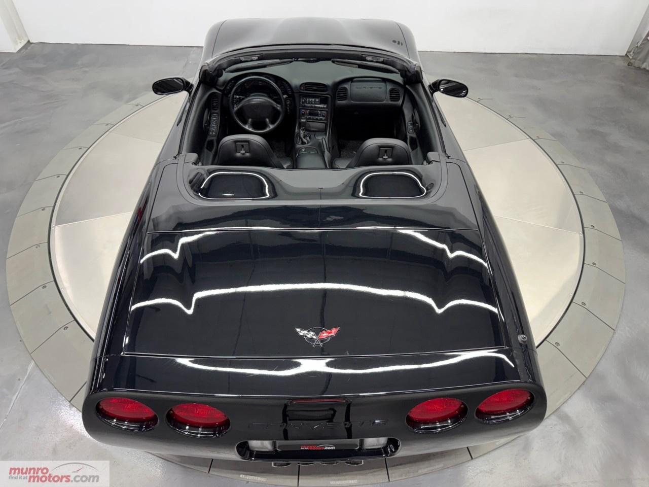 2004 Chevrolet Corvette 2dr Convertible Photo