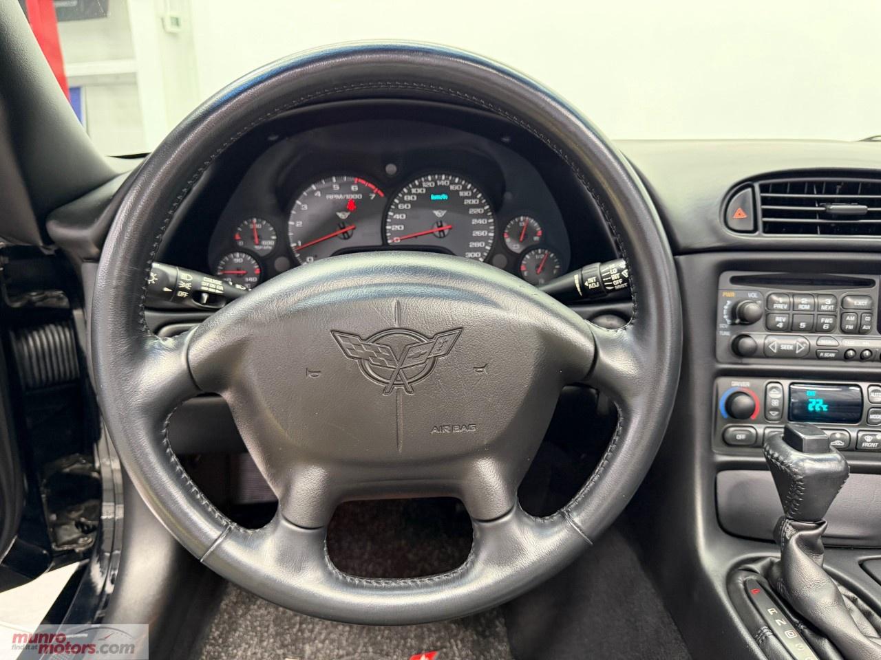 2004 Chevrolet Corvette 2dr Convertible Photo