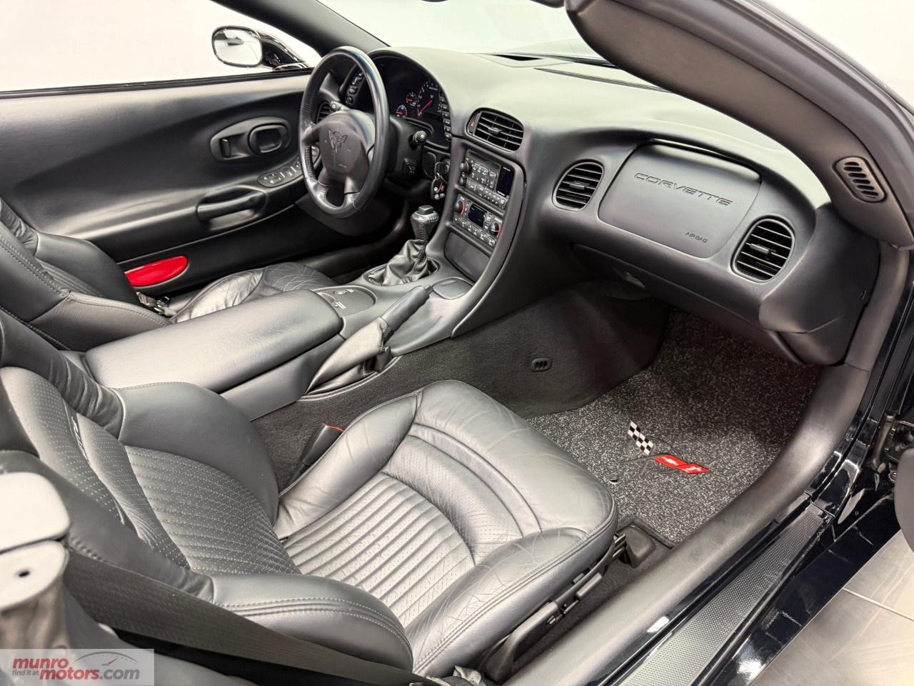 2004 Chevrolet Corvette 2dr Convertible Photo