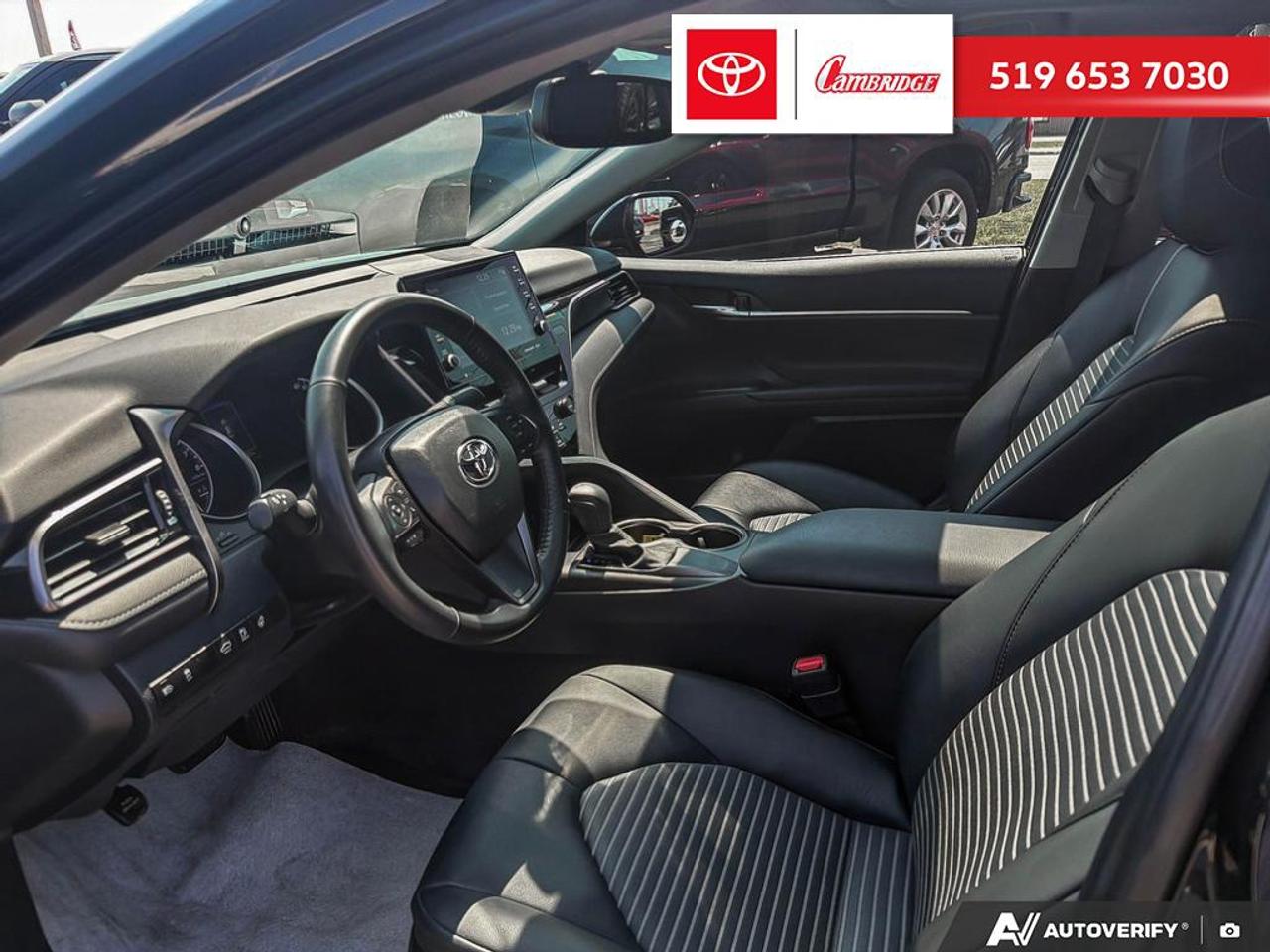 2024 Toyota Camry SE Photo