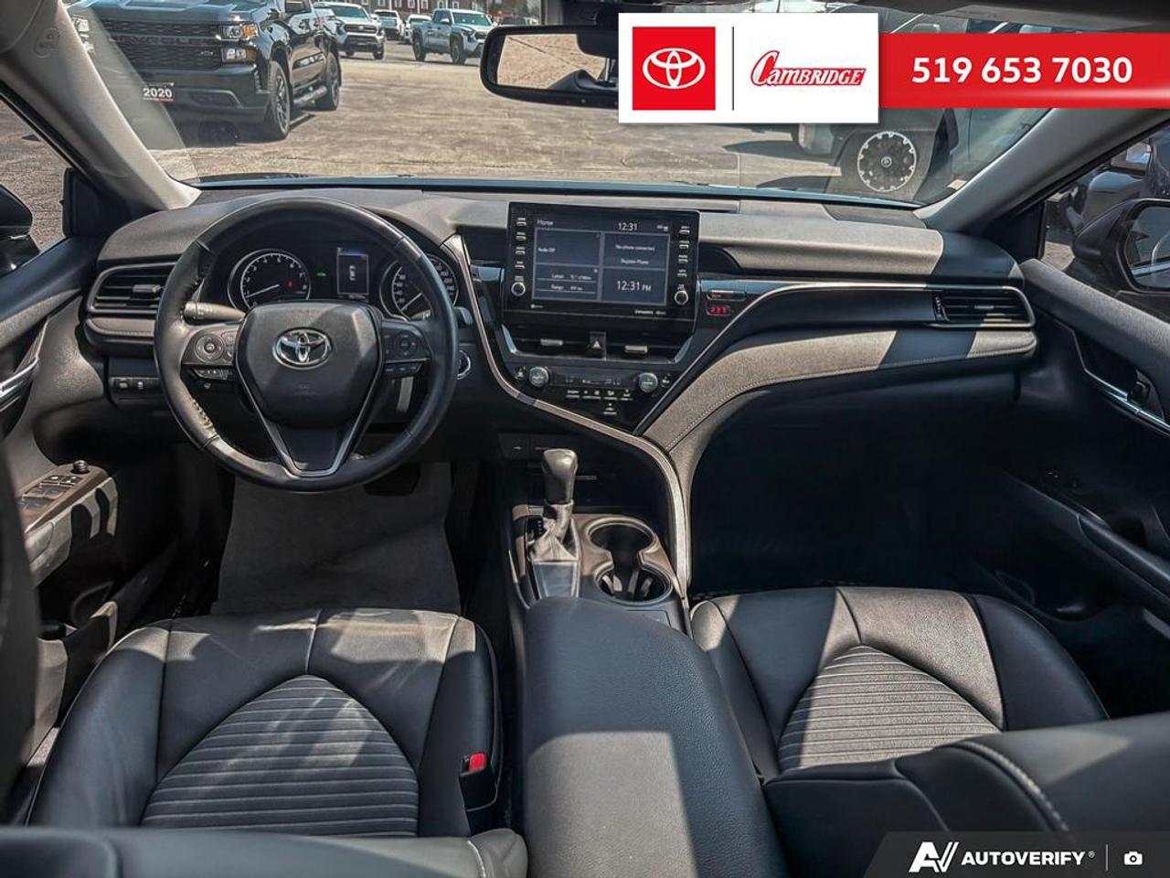 2024 Toyota Camry SE Photo