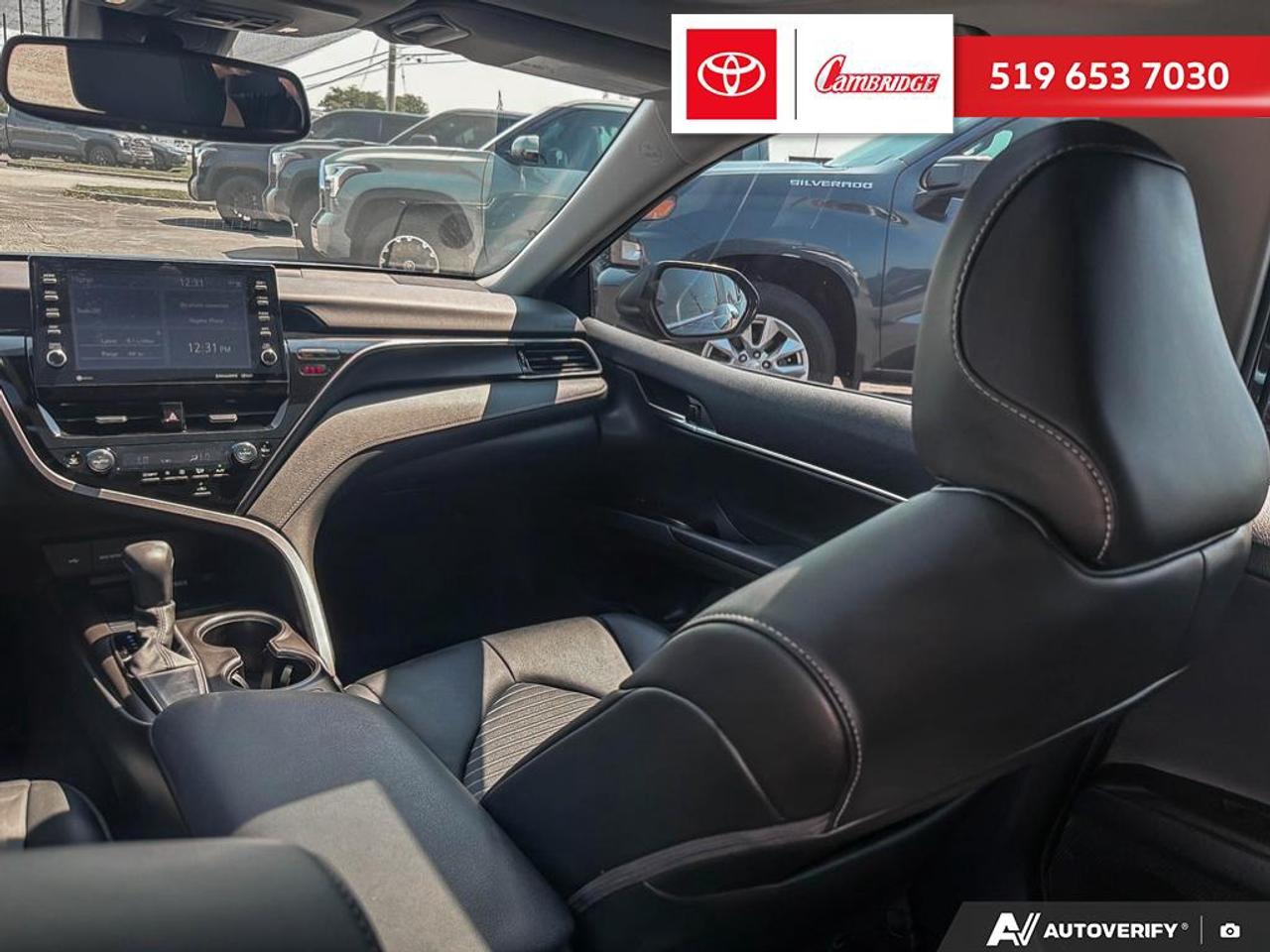 2024 Toyota Camry SE Photo