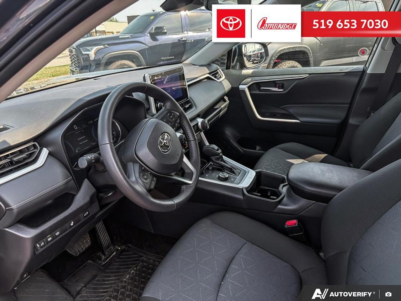 2025 Toyota RAV4 Hybrid XLE Photo