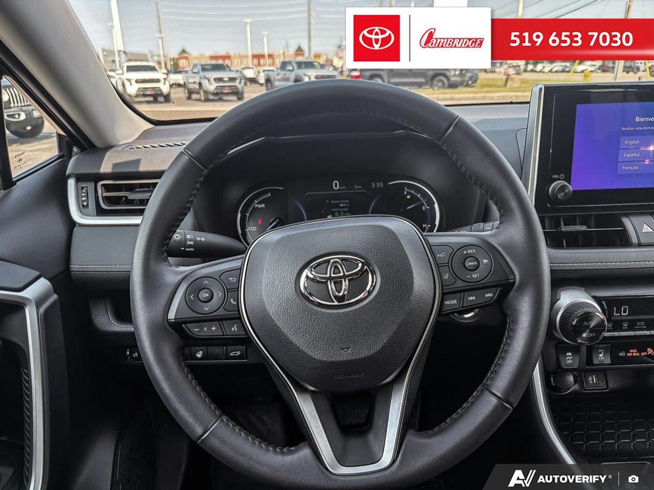 2025 Toyota RAV4 Hybrid XLE Photo