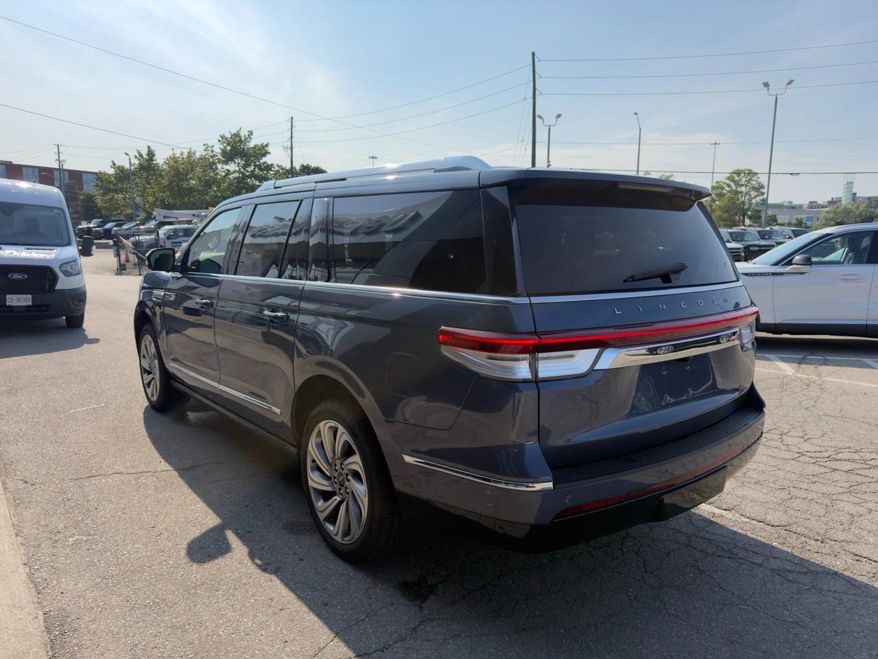 2022 Lincoln Navigator L Reserve 201A|HEAVY DUTY TOW|PANO|HEAT/VENT SEAT|MASSAGE SE Photo