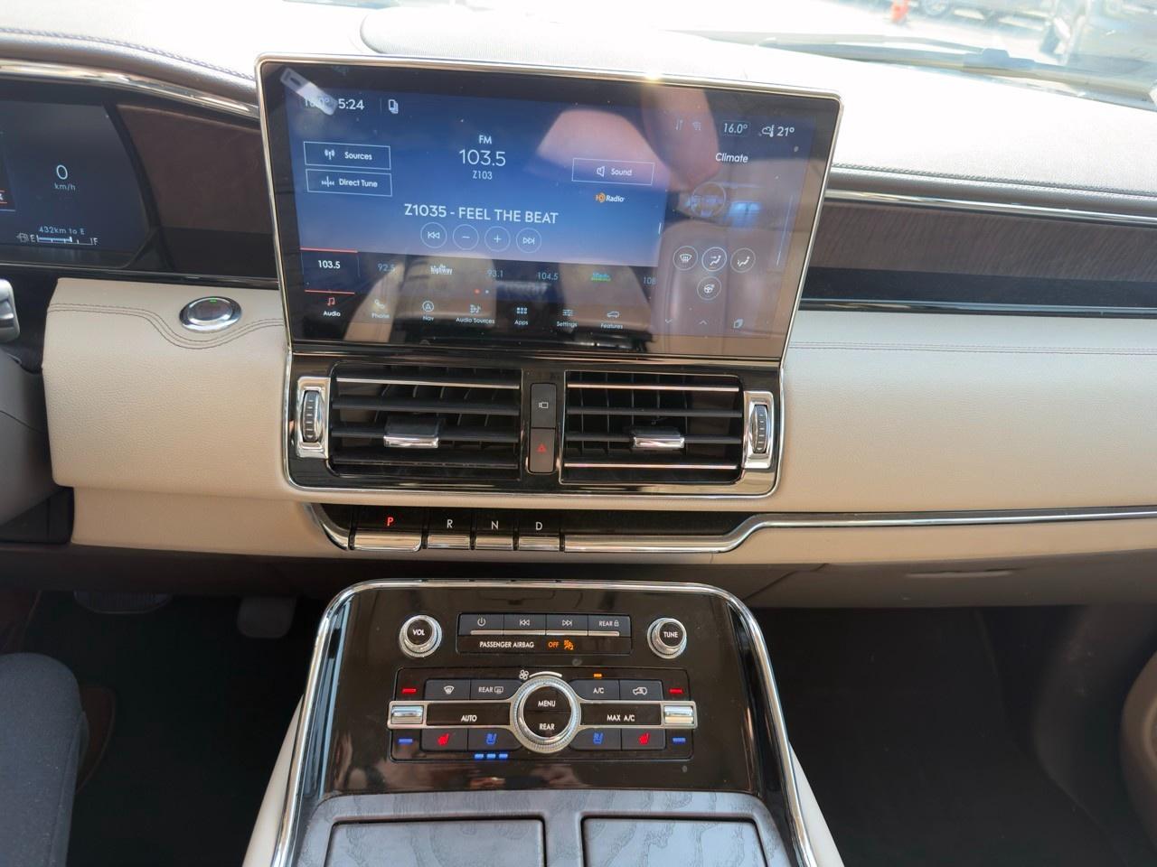 2022 Lincoln Navigator L Reserve 201A|HEAVY DUTY TOW|PANO|HEAT/VENT SEAT|MASSAGE SE Photo