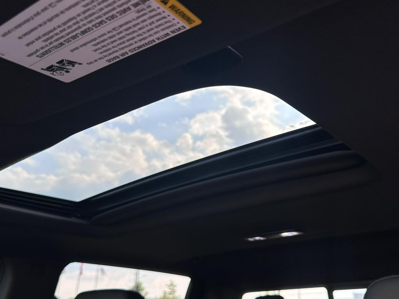 2024 GMC Sierra 1500 AT4 CREW CAB - 3.0DIESEL|SUNROOF|LANEKEEP|BSM Photo