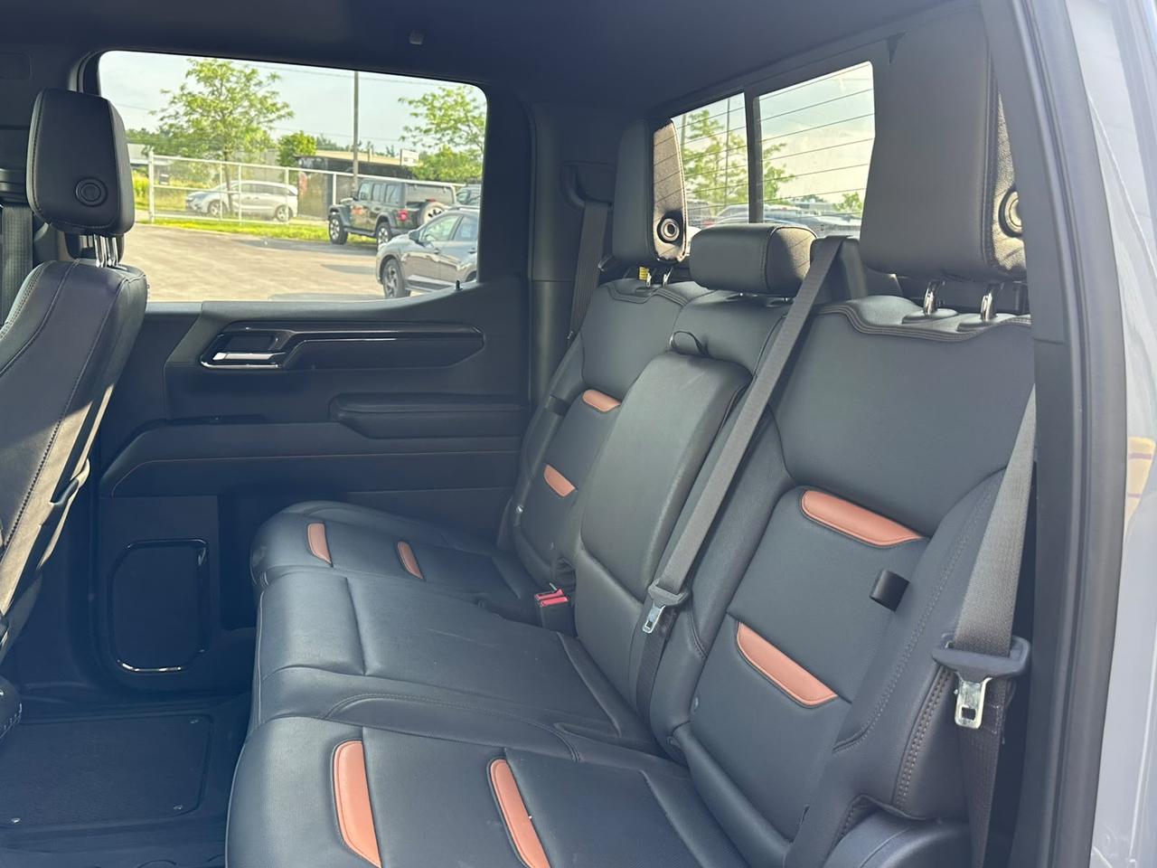 2024 GMC Sierra 1500 AT4 CREW CAB - 3.0DIESEL|SUNROOF|LANEKEEP|BSM Photo