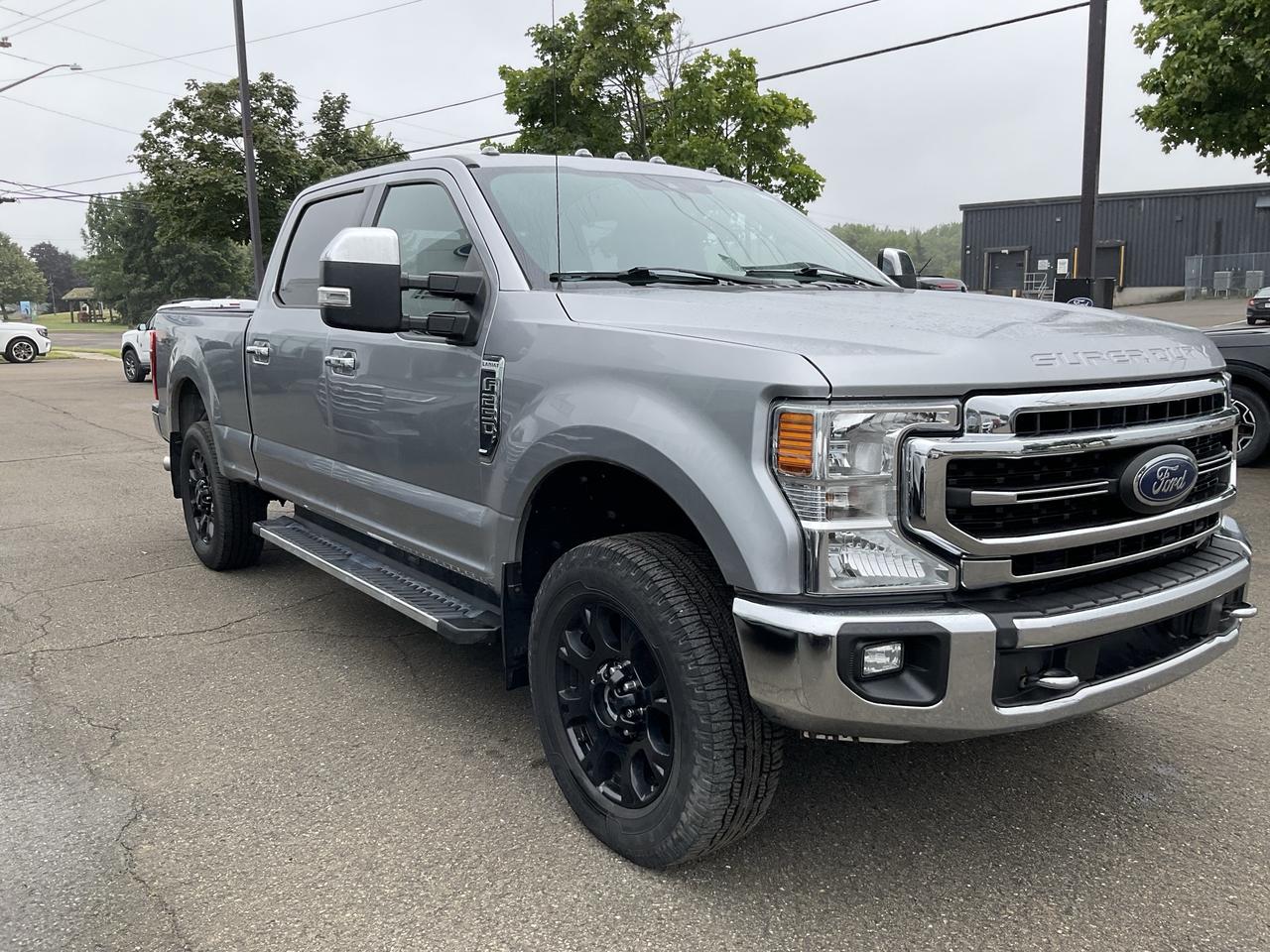 2020 Ford F-250 Super Duty SRW XLT Photo2