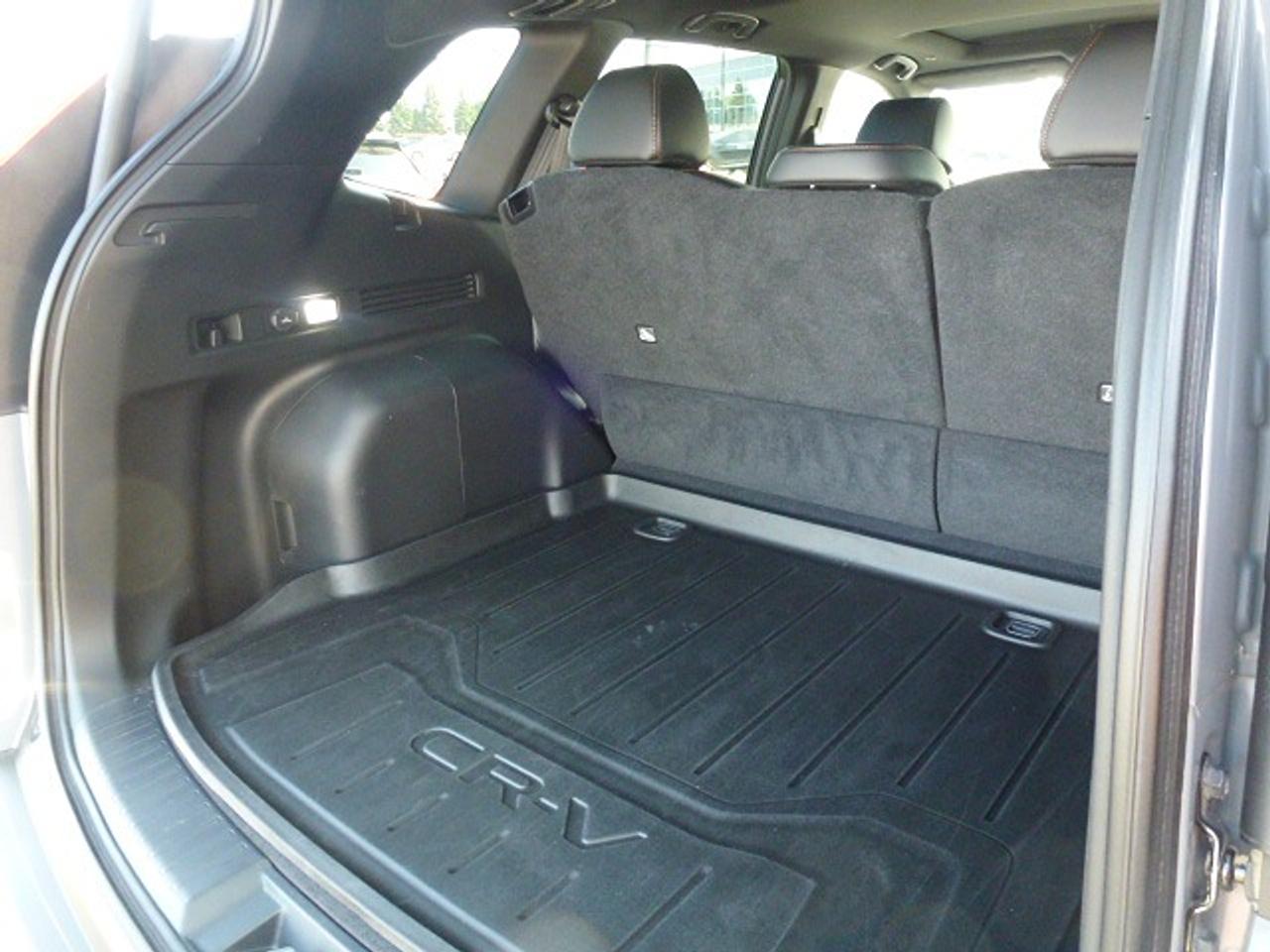 2025 Honda CR-V Hybrid Touring Photo