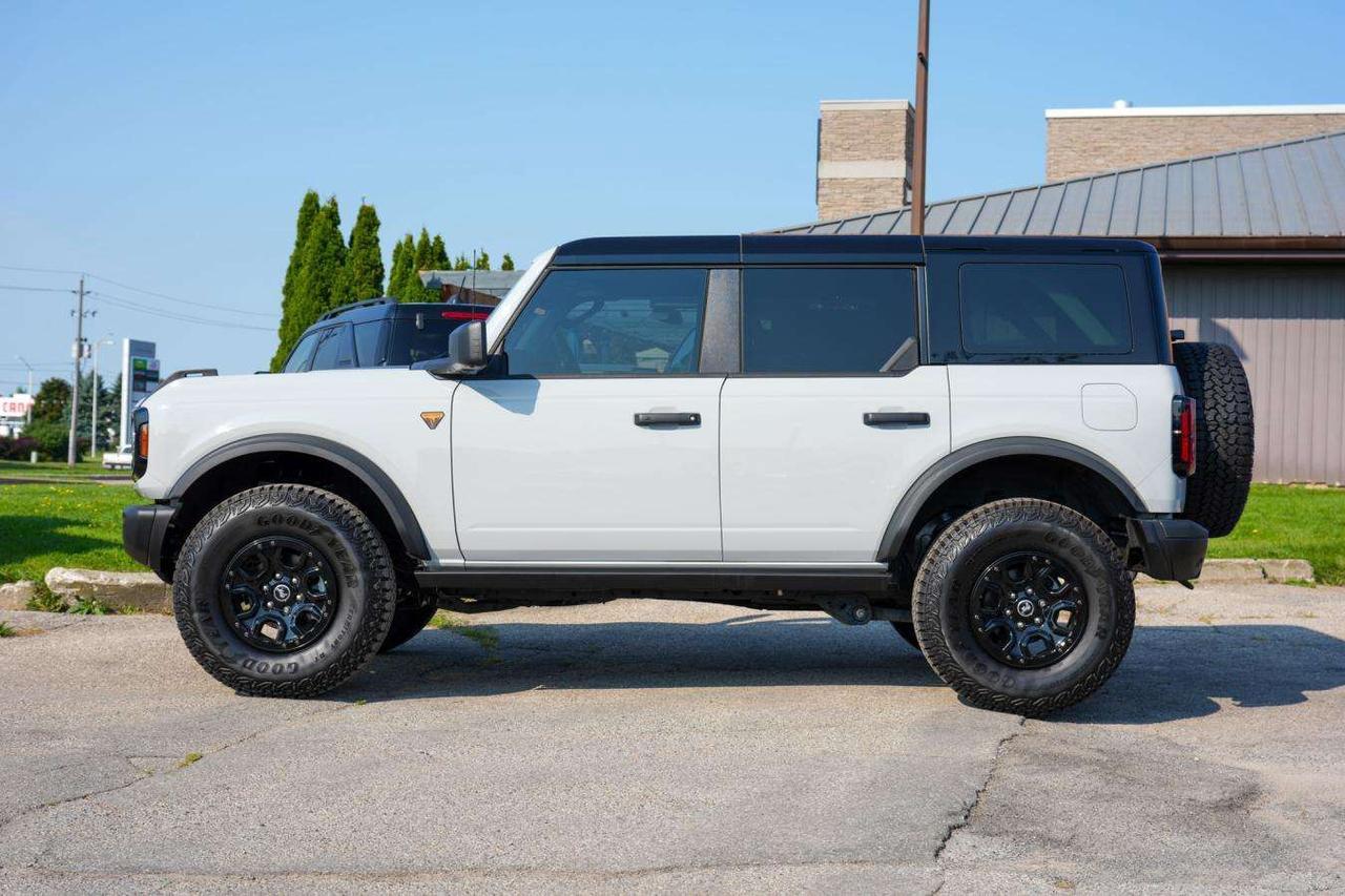 2026 Ford Bronco BADLANDS 4-DOOR 4X4 2.7L VINYL SEATS Photo