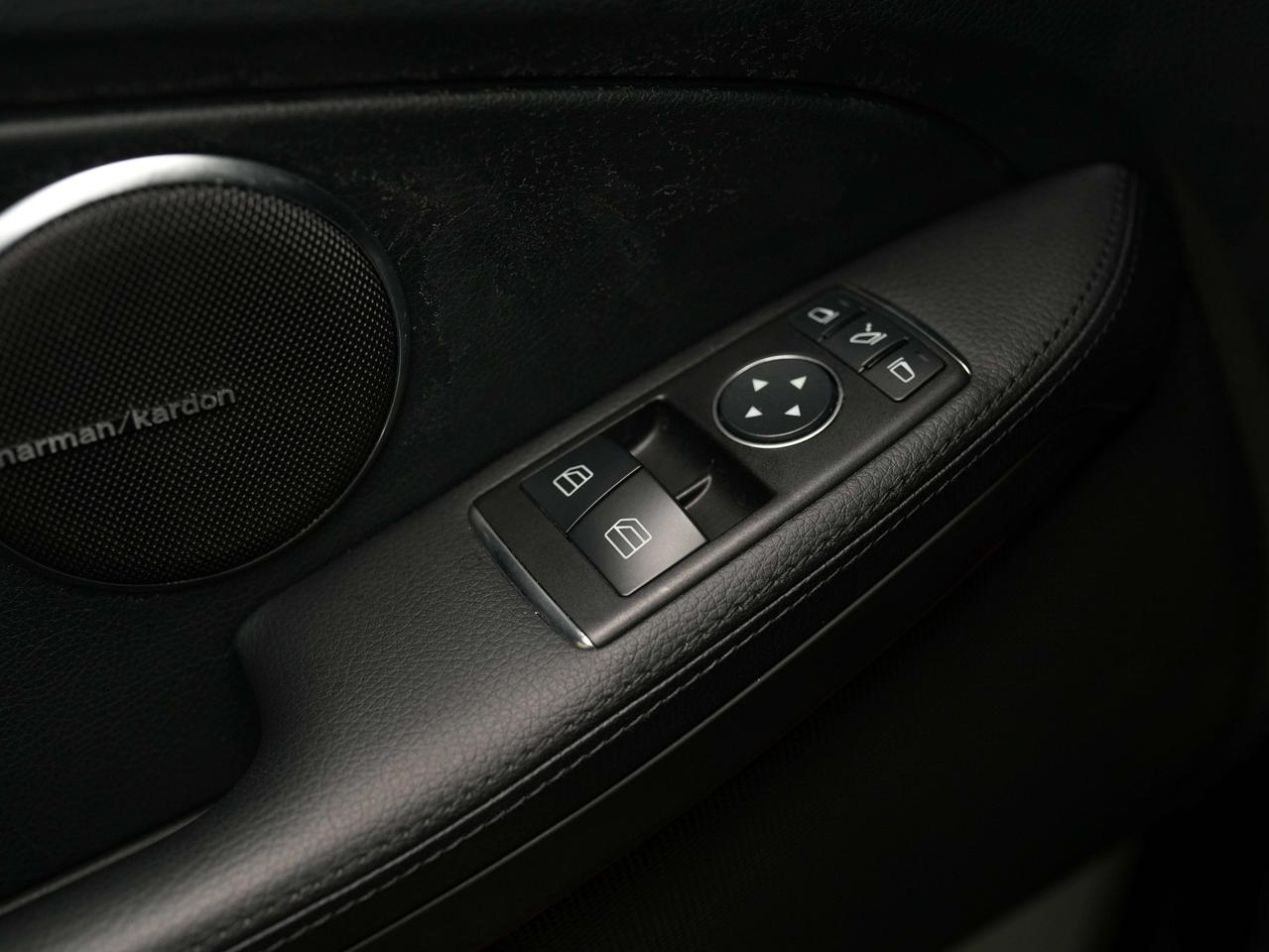2013 Mercedes-Benz SLK 350 | AMG | CONVERTIBLE | SUNROOF Photo