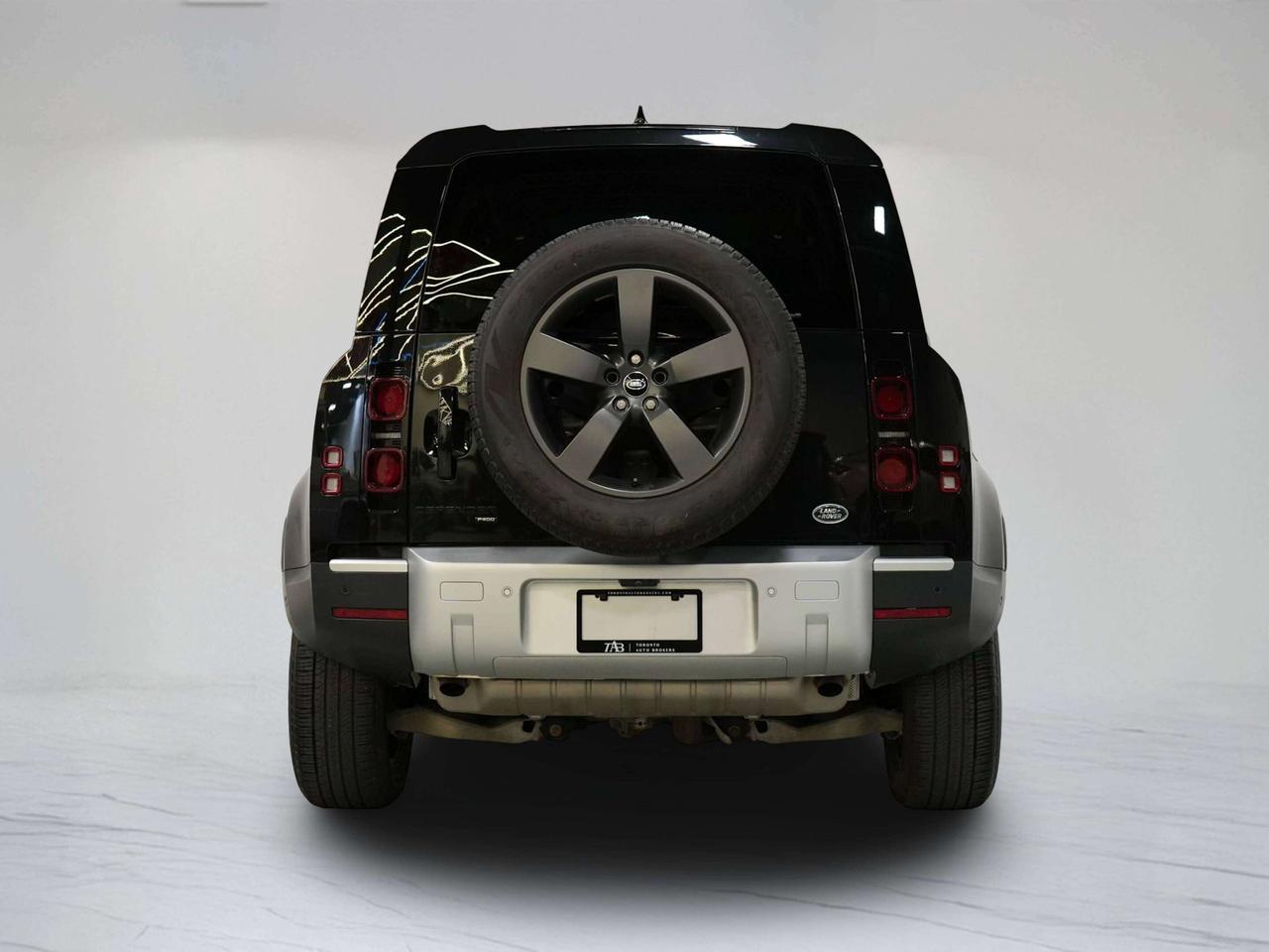 2023 Land Rover Defender SE | P400 | 110 | PANO | 20 IN Photo