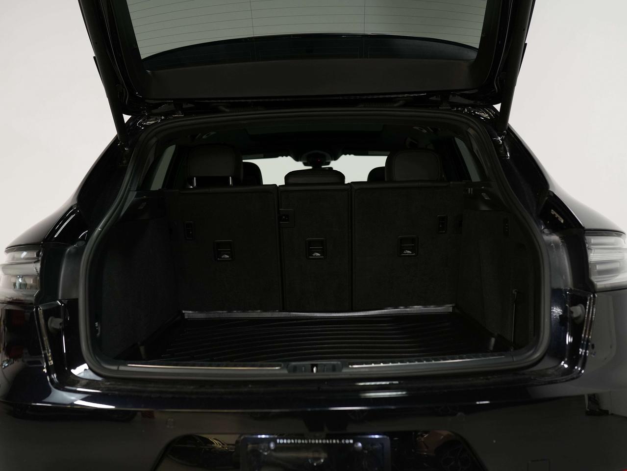 2021 Porsche Macan GTS | PREMIUM PKG | 20 IN Photo