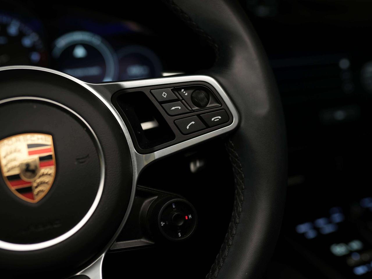 2023 Porsche Cayenne E-HYBRID | PREMIUM PLUS PKG | 21 IN Photo