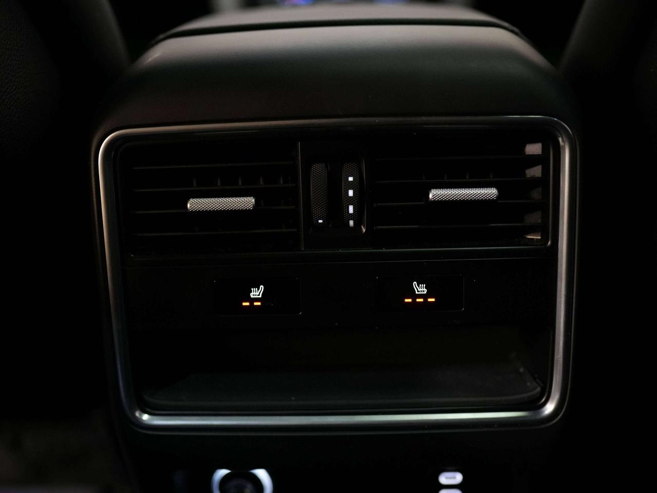 2023 Porsche Cayenne E-HYBRID | PREMIUM PLUS PKG | 21 IN Photo