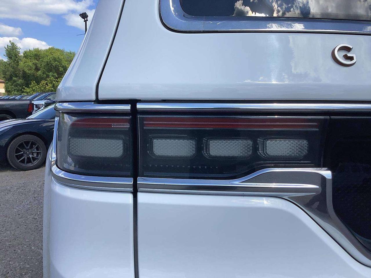 2022 Jeep Grand Wagoneer Series III Photo